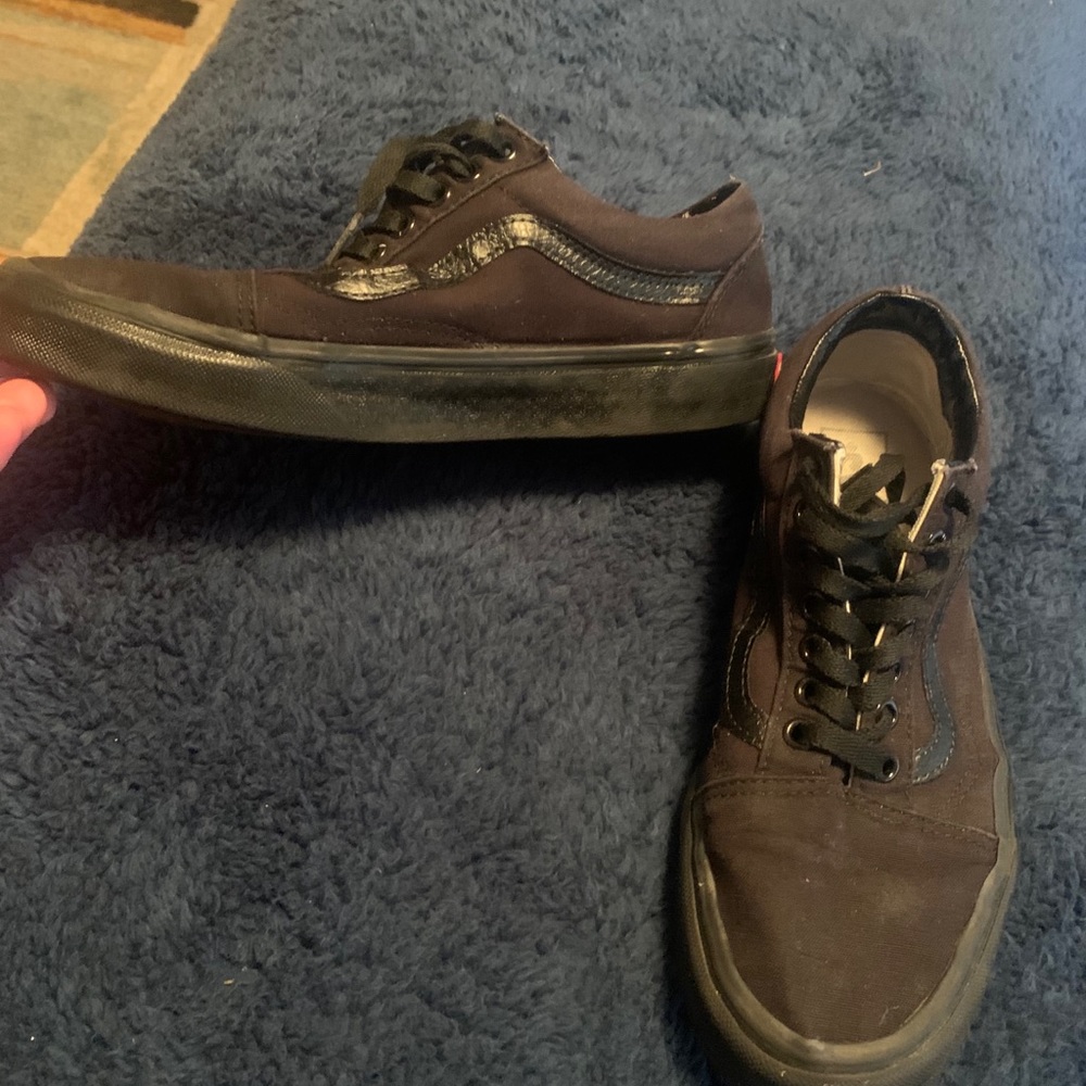 Black low vans